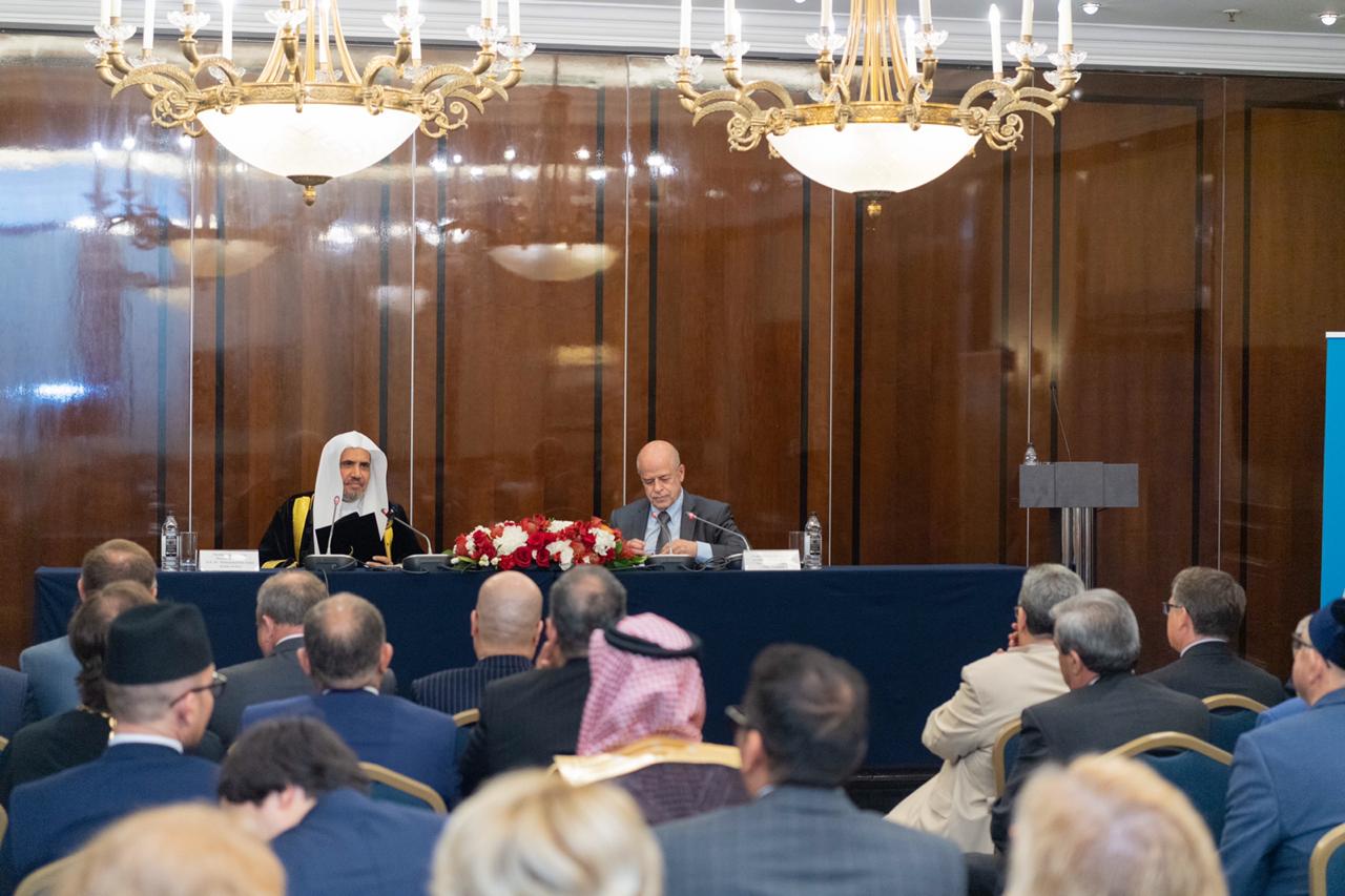 روسی استشراق انسٹیوٹ نے ڈاکٹر محمد العیسی کو اسلامی دنیا اور روس کے درمیان تعلقات مستحکم کرنے کی  کوششوں کے اعتراف میں اعزازی ڈاکٹریٹ ڈگری سے نوازا