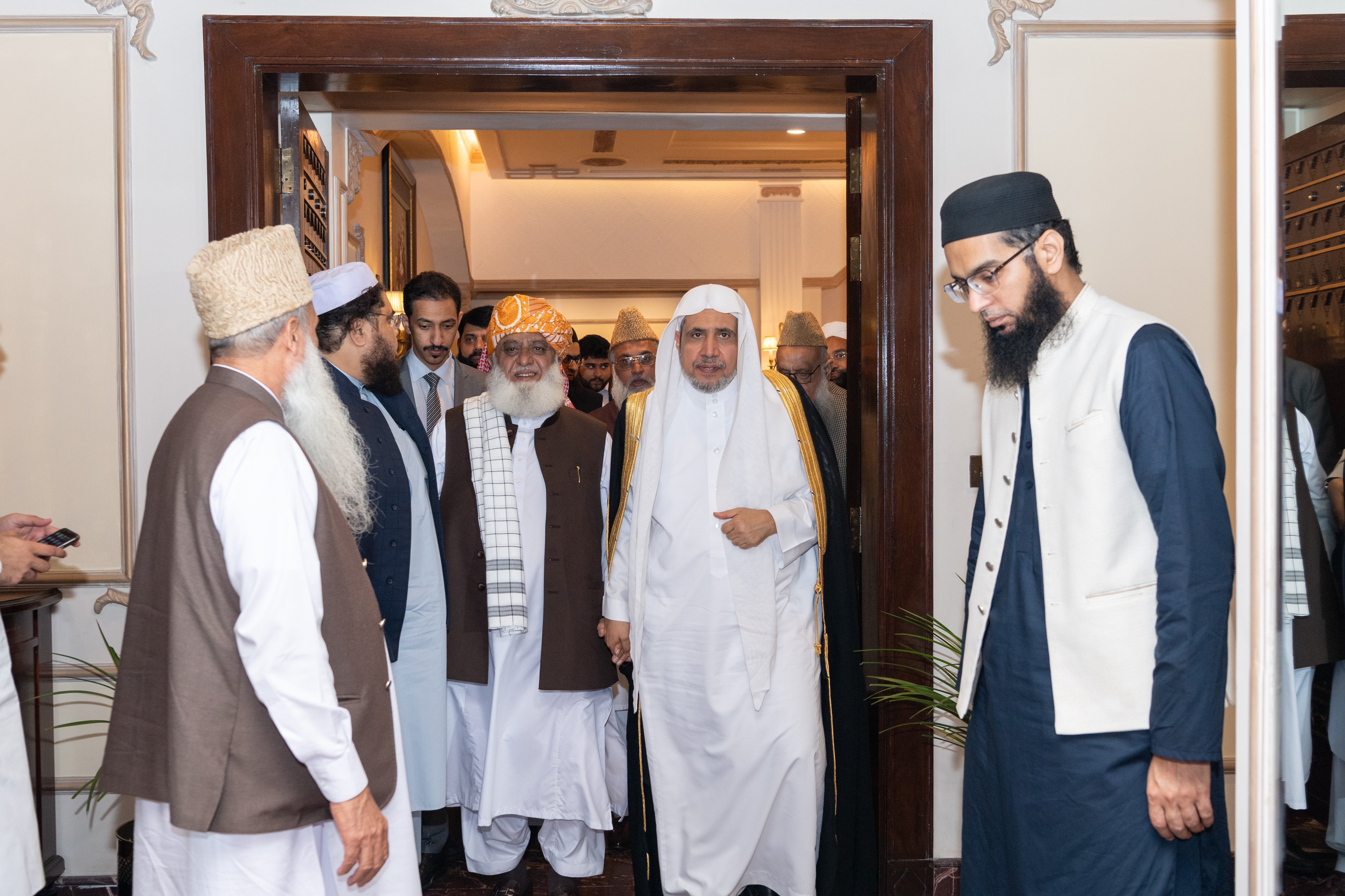 أشاد علماء ⁧‫باكستان‬⁩ في ملتقاهم الأول بإسلام آباد بدور ⁧‫رابطة العالم الإسلامي‬⁩ في نصرة ⁧‫غزة‬⁩ المنكوبة، واصفين ذلك بـ"الموقف الإسلامي التاريخيّ"،