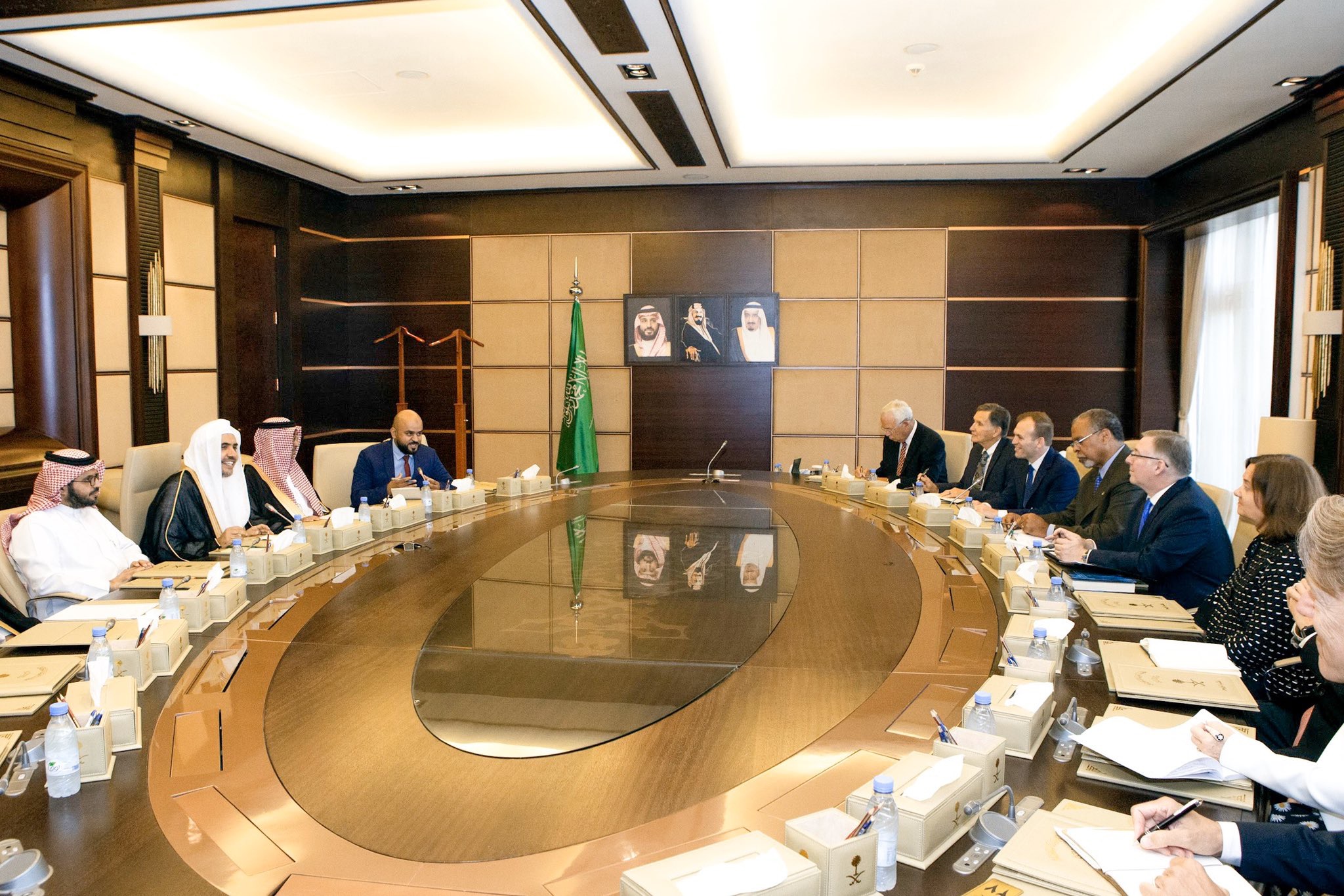 مملکت سعودی عرب کا دورہ کرنے والی ایوینجیکل کمیونٹی کے وفد نے رابطہ عالم اسلامی کے ساتھ مشترکہ بیان میں میثاق مکہ مکرمہ کے مندرجات کی تعریف کی