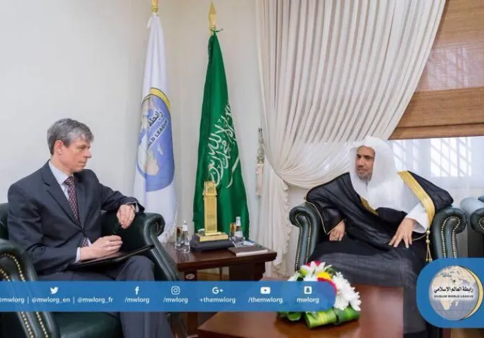 ‏معالي الأمين العام يلتقي ظهر اليوم سفير سويسرا لدى المملكة السيد هاينريخ شيلينبيرغ، وتم خلال اللقاء استعراض الموضوعات ذات الاهتمام المشترك