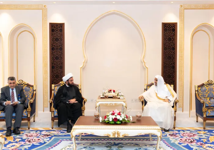 في مقر الرابطة بمكة المكرمة؛ التقى معالي الشيخ د. محمد العيسى‬⁩ بمعالي وزير الحج العراقي، الشيخ د.سامي عمران موسى المسعودي