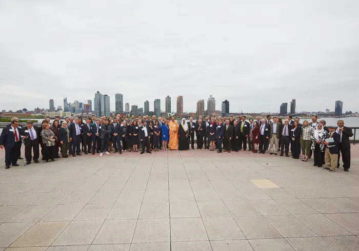 La Charte De La Mecque  affirme que la citoyenneté doit être globale. Les programmes de la LIM encouragent une meilleure compréhension de la diversité et rappelle le besoin crucial de tolérance entre tous. 