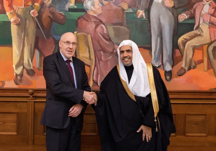 آئس لينڈ كى پارليمنٹ نے صدر كى موجودگی میں عزت مآب شیخ ڈاكٹر ⁧‫محمد العيسى‬⁩ كى ايک اہم مكالمہ سيشن ميں ميزبانى كى