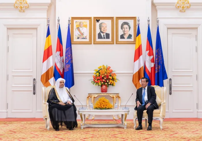 د.العيسى يعقد لقاءاتٍ مع القيادة السياسية والبرلمانية والدينية الكمبودية