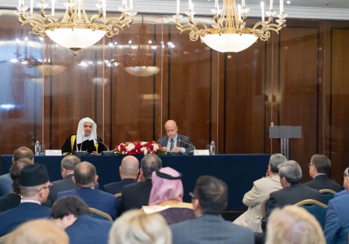 ‏تم تسليم الدكتوراة الفخرية لمعالي الشيخ د. ⁧محمد العيسى⁩  بحضور ممثلي الرئاسة الروسية ومجلسي الدوما والشيوخ وعدد من أعضاء السلك الدبلوماسي