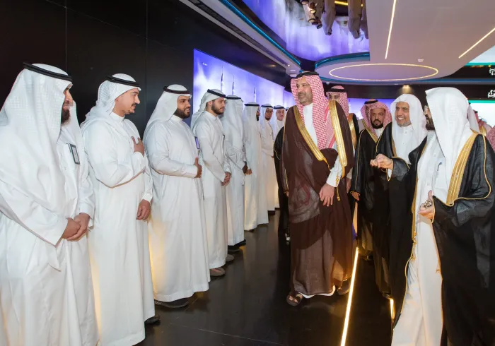 Kami senang dengan peresmian Pangeran Faisal bin Salman, Gubernur Madinah, paviliun modern Museum Biografi Nabi di cabang utama di Madinah