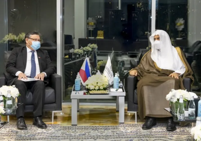 His Excellency Dr. Mohammad Alissa received in his office the Ambassador of the Philippines to Saudi Arabia Mr. Adnan Alonto