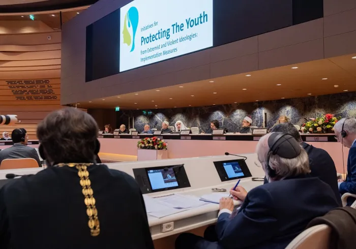 ‏6 جلسات ‏44 متحدث ‏ممثلين من عدة دول  ‏يناقشون في مؤتمر ⁧‫رابطة العالم الإسلامي‬⁩ الذي دشنه معالي الشيخ د. ⁧‫محمد العيسى‬⁩ في ⁧‫الأمم المتحدة