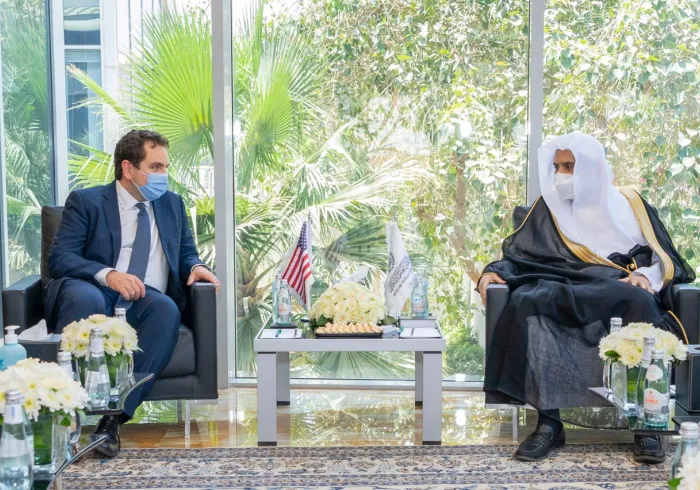 د. العيسى يلتقي نائب مساعد وزير الخارجية الأمريكي لشؤون شبه الجزيرة العربية