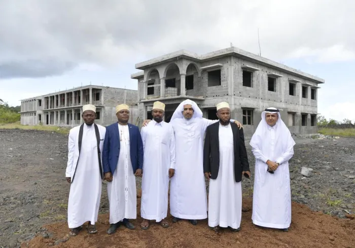 معالي أمين عام ⁧‫رابطة العالم الإسلامي‬⁩ الشيخ د. محمد العيسى‬⁩، يفتتح عدد من المراكز الصحية ويطلع على أقسامها الجديدة وعدداً من المشاريع 