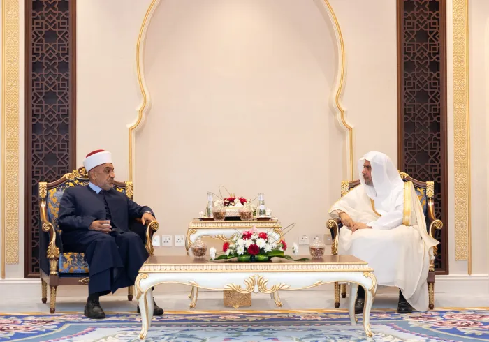 ڈاکٹر محمد العيسى نے مکہ مکرمہ میں رابطہ کے مرکزی دفتر میں وزیر اوقاف ومقدسات اسلامیہ،اردن ڈاکٹر محمد الخلایلہ کا استقبال کیا