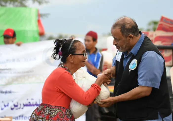 Ce mois-ci, des colis de secours ont été livrés aux familles touchées par les récentes inondations au Cambodge. Plus de 1 700 familles de la province de Kandal ont reçu des vivres et d'autres produits de première nécessité pour les aider à traverser cette période difficile.