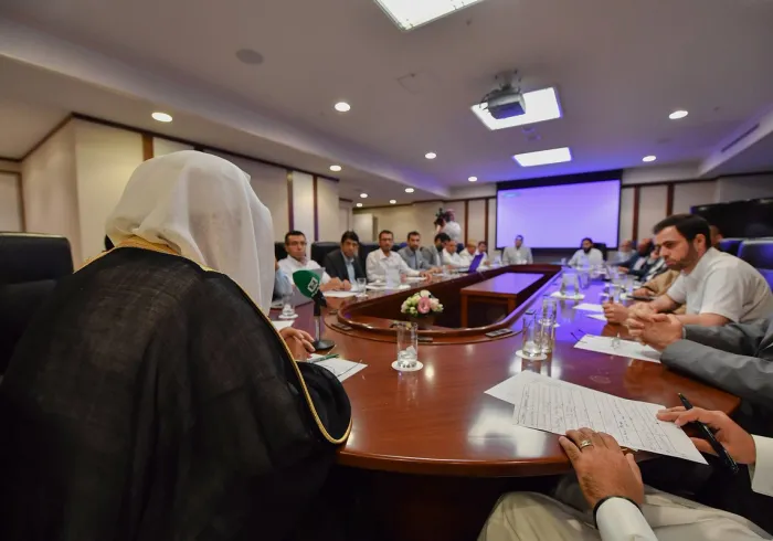 ‏معالي الأمين العام ملتقياً قيادات الجالية الإسلامية باليابان، ودار الحوار حول تعزيز تواصلها الحضاري المستنير مع الجميع