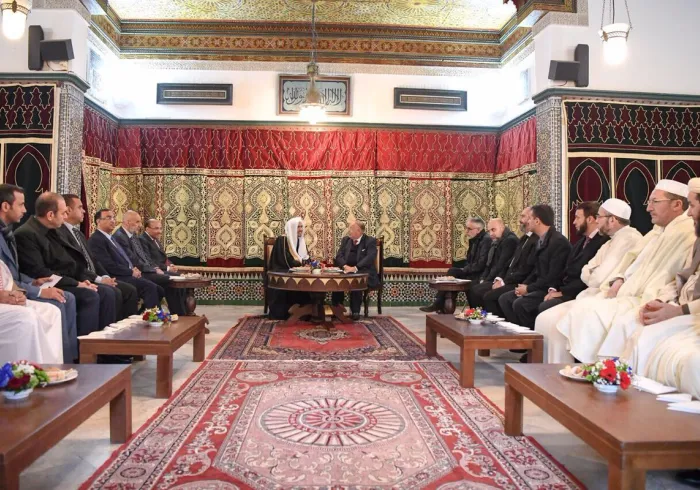 معالي الأمين العام يلتقي عميد المعهد الإسلامي بباريس الدكتور: دليل أبو بكر وعدداً من العلماء والمفكرين