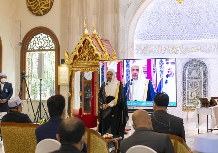 زار معالي الشيخ د. محمد العيسى‬⁩ مسجد تون سون في بانكوك، حيث التقى معاليه بأصحاب الفضيلة من المشايخ والأئمة،