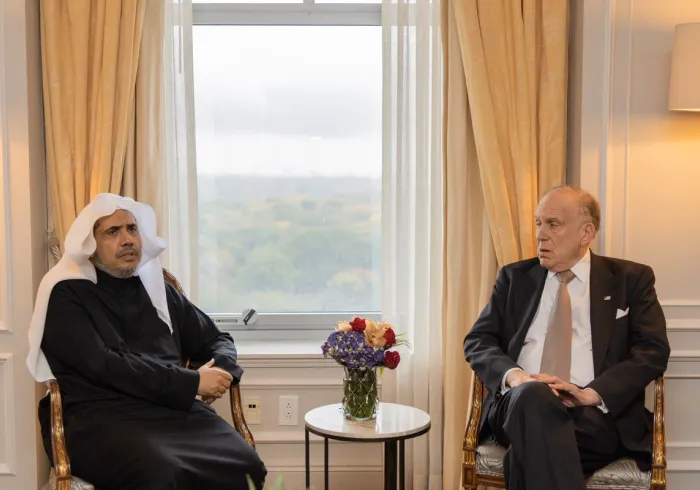 Le Pdt du Conseil juif international à NewYork M. Ronald Laodar rend visite au D. Mohammad Alissa et lui déclare que le monde juif a conscience du poids des musulmans, et  que le SG est une référence religieuse respectée sachant aussi que ce Conseil est indépendant.