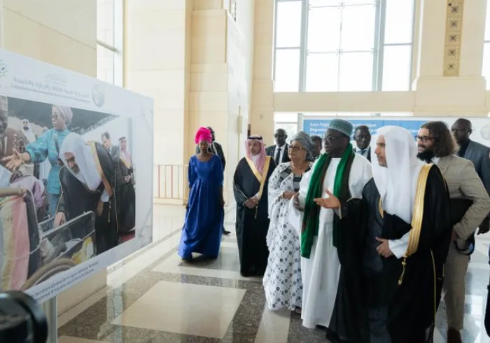 Les programmes d’aide humanitaire et de secours de la LIM visent à renforcer les communautés vulnérables dans le monde en fournissant des aides sanitaires, éducatives, alimentaires et civiles