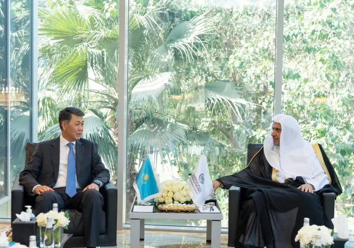 His Excellency Sheikh Dr. Mohammed Al-Issa Receives Honorary Medal From the Congress of Leaders of World and Traditional Religions.