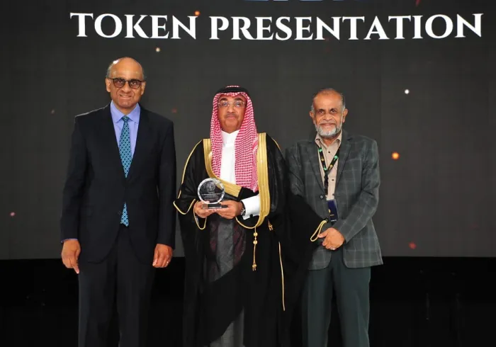 Atas nama Sekretaris Jenderal LMD, Ketua Asosiasi Ulama Muslim, Syekh Dr.Mohammad Al-issa