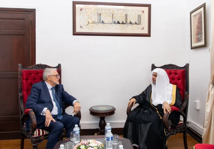 Yang Mulia rektor Masjid Agung Paris, Chems-Eddine Hafiz menerima Yang Mulia Syekh Dr.Mohammed Al-issa 