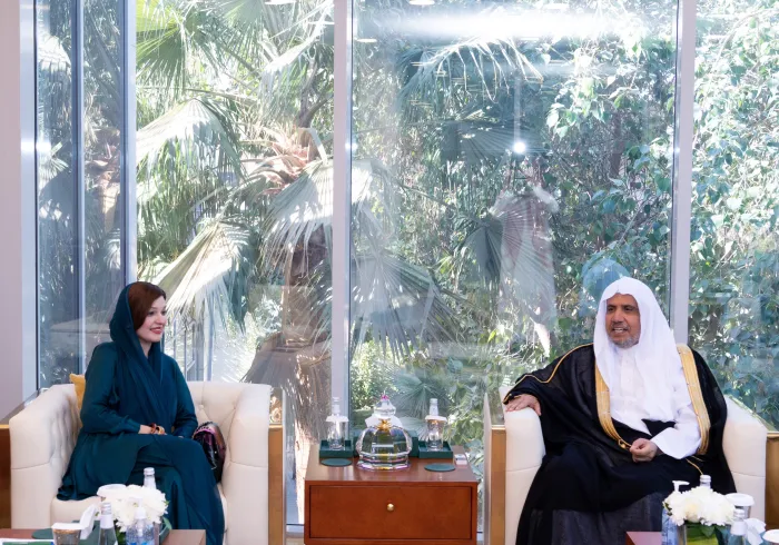 استقبل معالي الأمين العام، رئيس هيئة علماء المسلمين، فضيلة الشيخ د. ⁧‫محمد العيسى‬⁩ ‬⁩ في مكتبه بالرياض، ‏معاليَ السيدة ميشيل ملك، المساعد الخاص لرئيس الوزراء الباكستاني، وزيرة حقوق الإنسان وتمكين المرأة