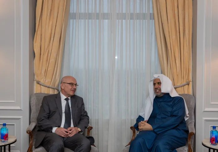 استقبل معالي الأمين العام، رئيس هيئة علماء المسلمين، فضيلة الشيخ د.⁧‫محمد العيسى‬⁩، في مقر إقامته بنيويورك، وفدَ الأمم المتحدة لمحاربة الإرهاب، برئاسة معالي وكيل الأمين العام، رئيس مكتب الأمم المتحدة لمكافحة الإرهاب، السيد فلاديمير فورونكوف