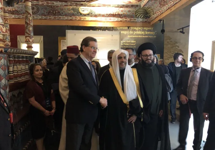 HE Dr. Mohammad Alissa learnt about the cultural life of Jewish people in Poland and their historic significance within Polish society