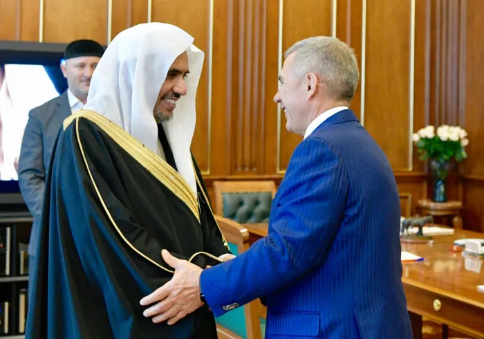 رئيس تتارستان يستقبل د.العيسى ويشيد بجهود الرابطة عالمياً وحراكها الإيجابي في الداخل الروسي 