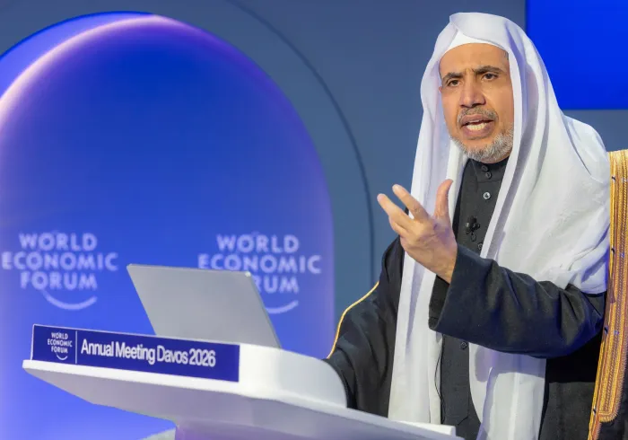 Le Secrétaire général, cheikh Mohammed Alissa participe à la session de dialogue principale du Forum de Davos, consacrée à « la responsabilité éthique des dirigeants religieux dans les conflits »
