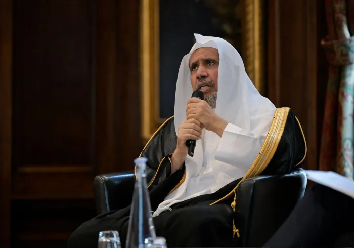 معهد هنري جاكسون البريطاني يستضيف حوارًا مع الأمين العام لرابطة العالم الإسلامي