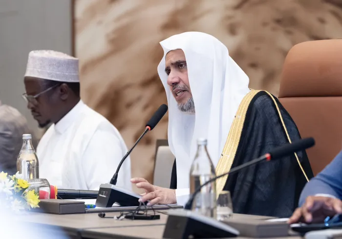 ‏Menguatkan keterikatan umat Muslim Afrika dengan akar Islam mereka dan jalinan umat mereka… Dari pusat hati umat Islam, kiblat penyatu; Makkah al-Mukarramah