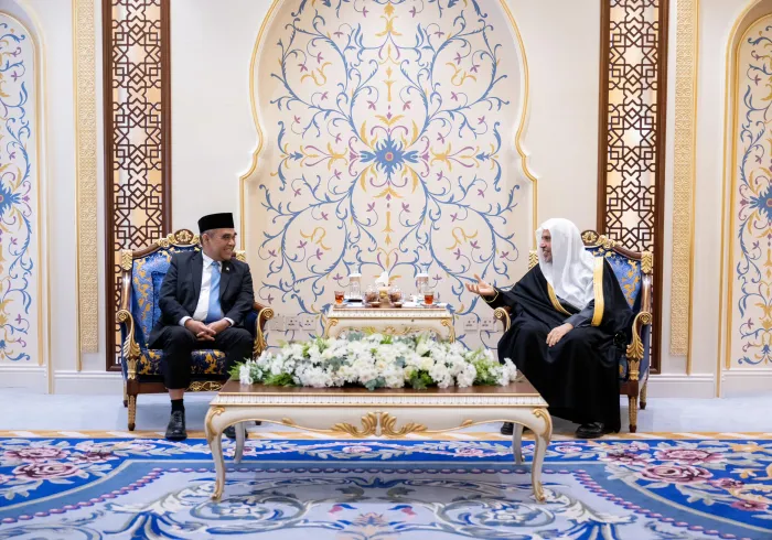 *رئيس مجلس الشورى الشعبي بجمهورية إندونيسيا يزور رابطة العالم الإسلامي ويلتقي أمينها العام*