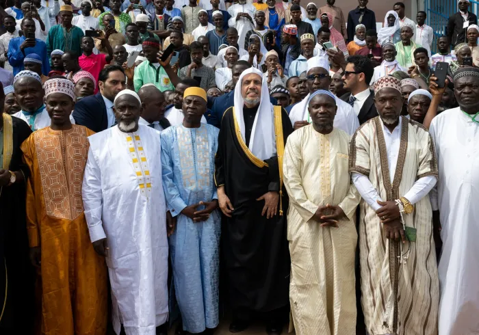 ‏لقطاتٌ من انطلاقة مسابقة ⁧‫رابطة العالم الإسلامي‬⁩ لحفظ القرآن الكريم على مستوى الغرب الأفريقي، في ملعب لينو كوريا، بعاصمة جمهورية "غينيا بيساو"