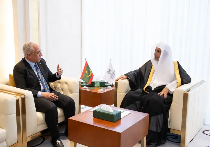 استقبل معالي الأمين العام، رئيس هيئة علماء المسلمين، فضيلة الشيخ د.⁧‫ محمد العيسى‬⁩ ‬⁩، في مكتبه بالرياض ظهر اليوم معالي سفير الجمهورية الإسلامية الموريتانية لدى المملكة العربية السعودية، السيد المختار ولد داهي
