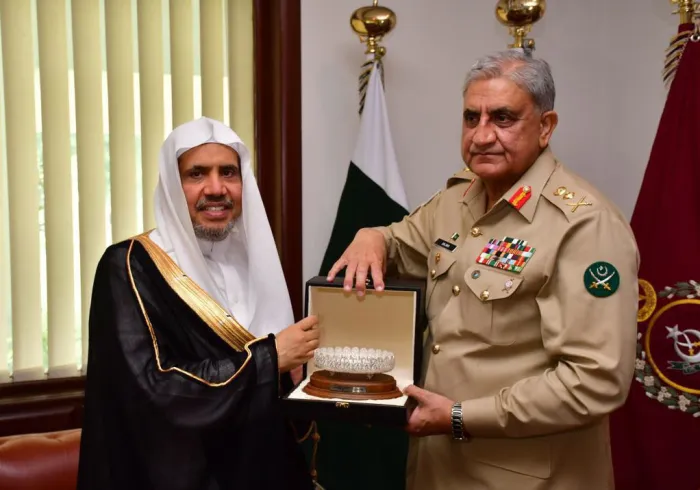 Mohammad Alissa  rencontre à Islamabad, le Commandant de l'armée pakistanaise, Qamar Javed