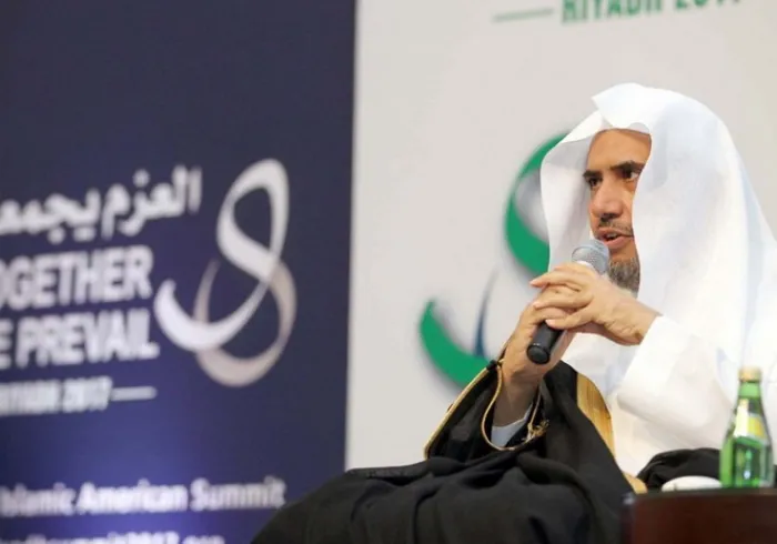 أمين رابطة العالم الإسلامي : الإرهاب قام على أيدلوجية متطرفة ولم يقم على كيان عسكري او سياسي