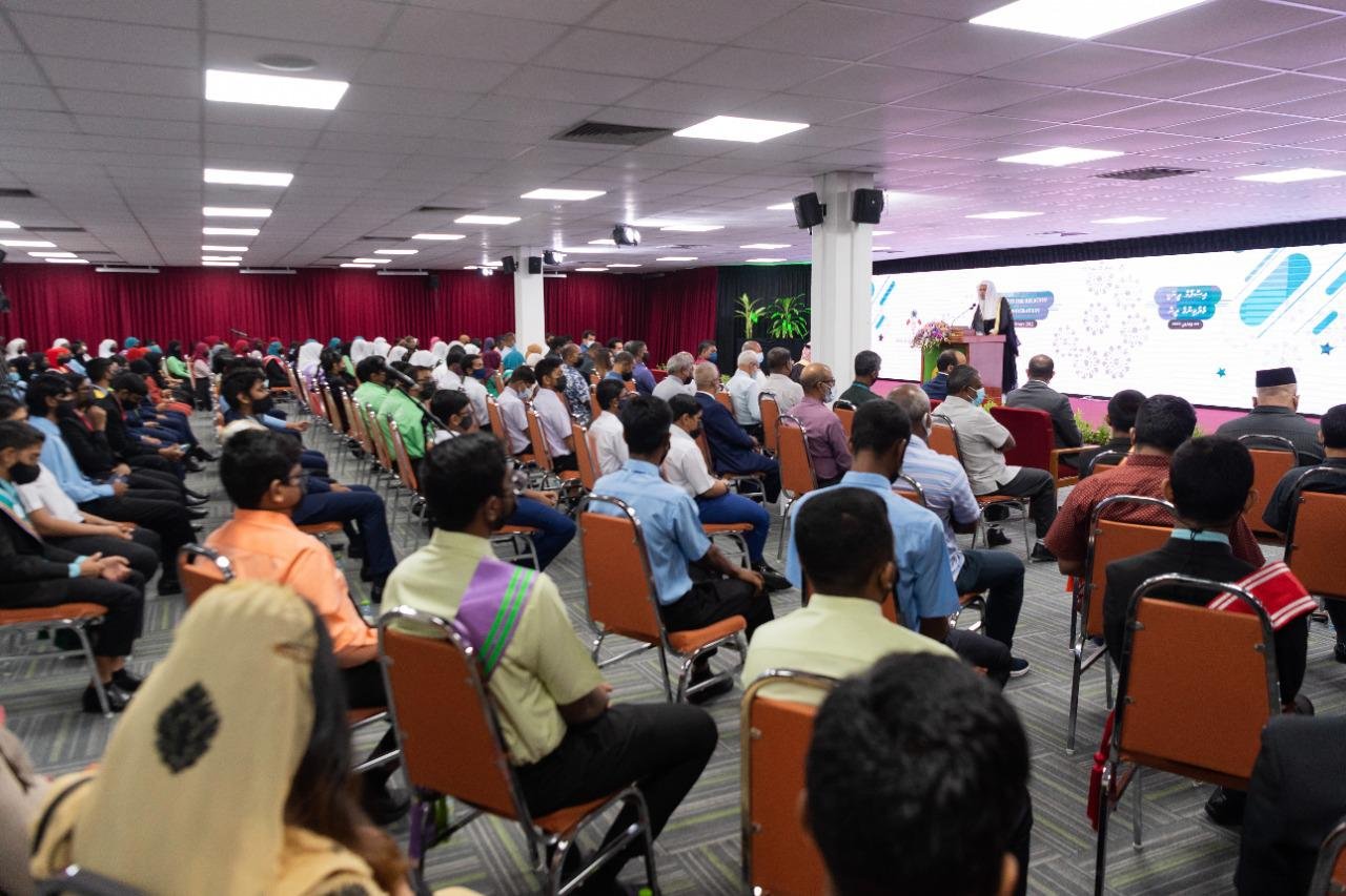 رأس وفد رابطة العالم الإسلامي لزيارة المالديف تلبية لدعوة رئيسها