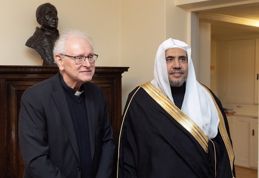 عزت مآب شیخ ڈاکٹر محمد العیسی کی ہلسنکی میں (کیتھولک، آرتھوڈکس اور لوتھرن)مذہبی رہنماؤں سے ملاقات۔ملاقاتوں میں مشترکہ اہداف کے دائرۂ کار میں تعاون بڑھانے پر تبادلۂ خیال کیا گیا