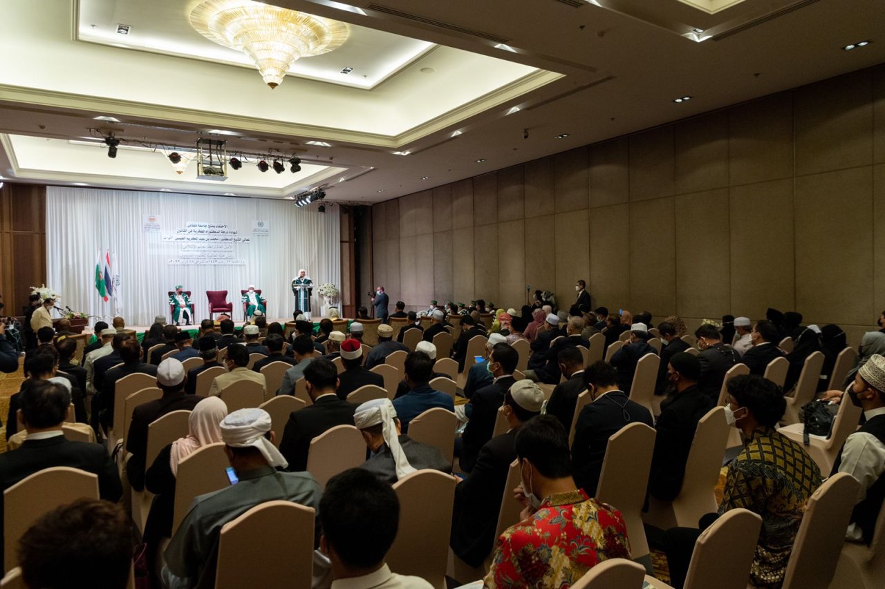 د.العيسى يحاضر حول "تحالف الحضارات" في أعرق وأشهر الجامعات التايلندية