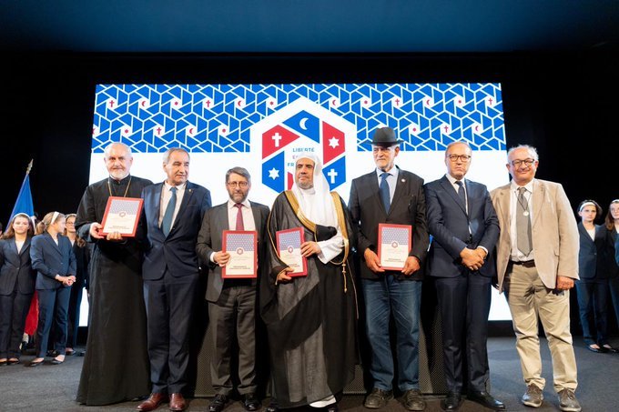HE Dr. Mohammad Alissa engaged with Muslim, Christian, and Jewish leaders at the Paris International Conference of Peaceand Solidarity. Strengthening interfaith cooperation &amp; unity is key to MWL's mission