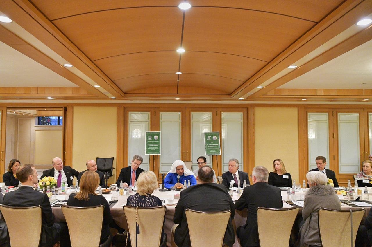 بحضور النخب الدينية والسياسية والفكرية