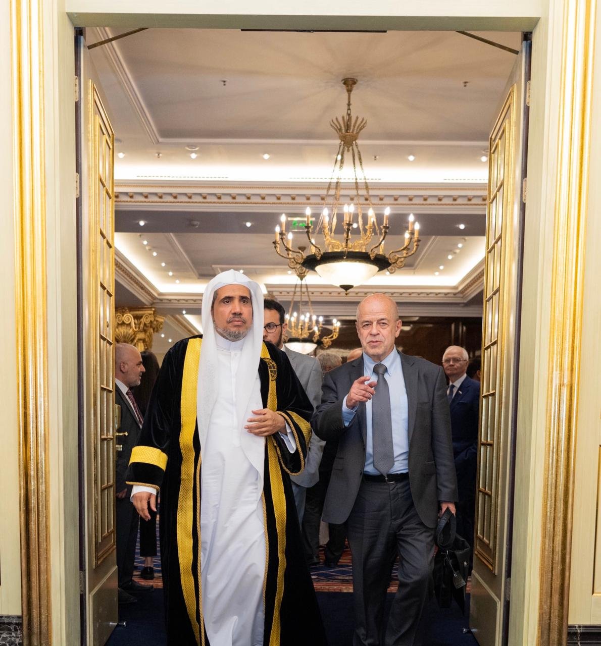 روسی استشراق انسٹیوٹ نے ڈاکٹر محمد العیسی کو اسلامی دنیا اور روس کے درمیان تعلقات مستحکم کرنے کی  کوششوں کے اعتراف میں اعزازی ڈاکٹریٹ ڈگری سے نوازا