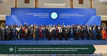 Yang Mulia Sekretaris Jenderal LMD, Syekh Dr. Mohammed Alissa , dalam pidatonya pada pembukaan "KTT Agama Dunia" di Republik Kazakhstan