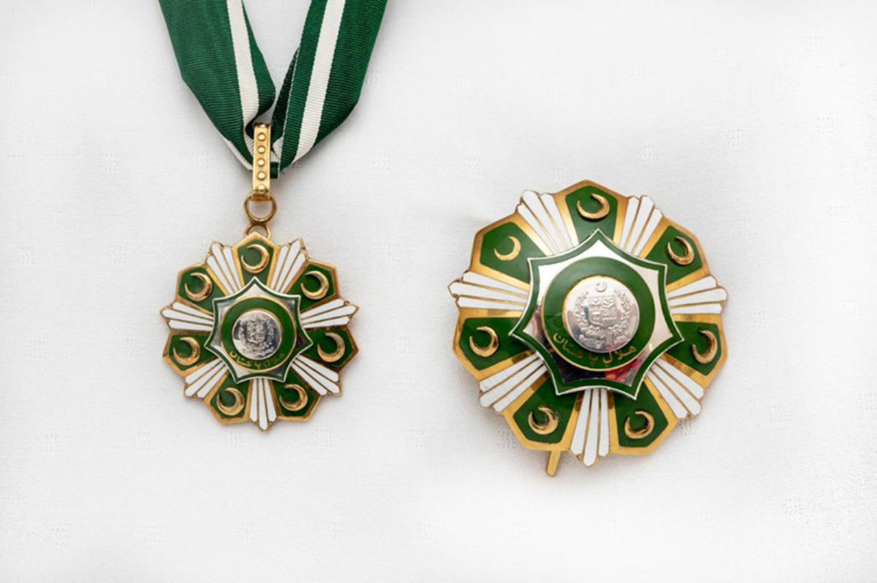 "هلال باكستان" أحد أهم الأوسمة المدنية لجمهورية باكستان الإسلامية