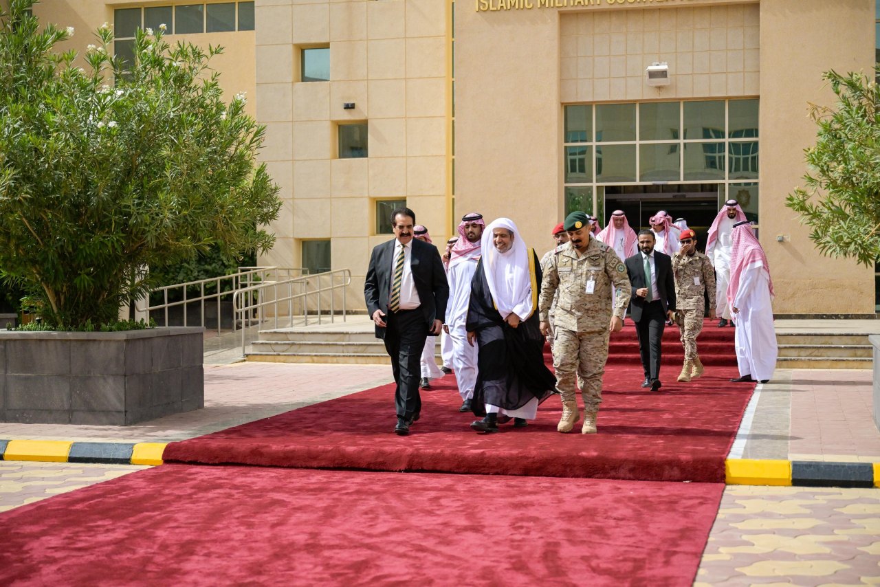 الأمين العام لرابطة العالم الإسلامي يحاضر في مقرّ "التحالف الإسلامي العسكري لمحاربة الإرهاب"