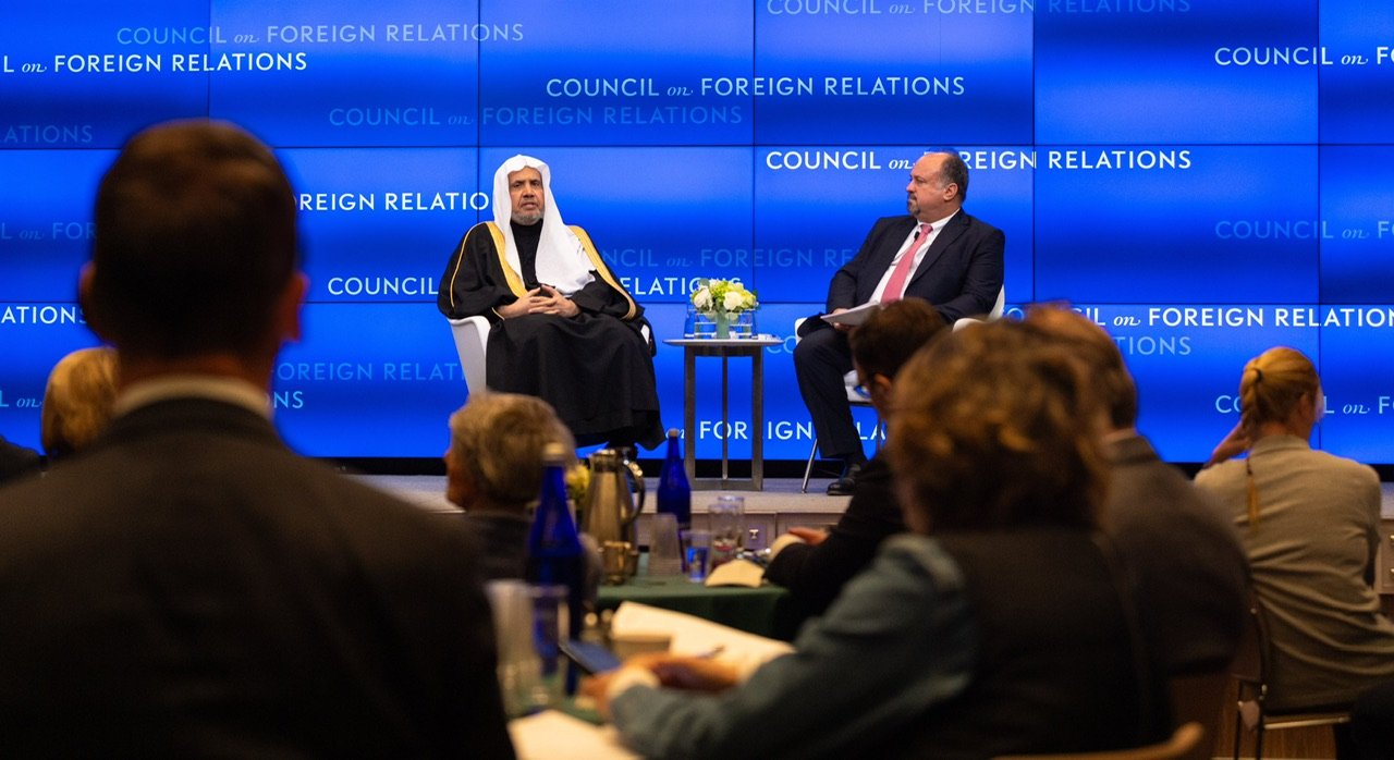 ‏Pekan lalu, Dewan Hubungan Luar Negeri Amerika (CFR) menjamu Yang Mulia Sekretaris Jenderal LMD, Ketua Majelis Asosiasi Muslim, Syekh Dr. Mohammed Al-issa, di kantor pusatnya di New York