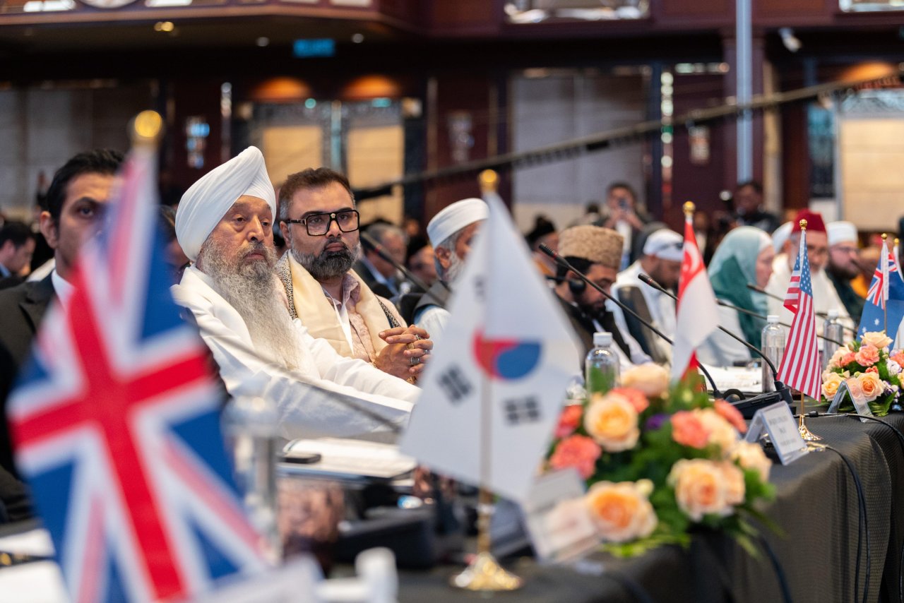 بمشاركة ألفي قيادةٍ دينيةٍ من ٥٧ دولةً.. "المؤتمر الدولي للقادة الدينيين" يستهل أعماله بوقفة تضامنية مع شهداء غزَّة