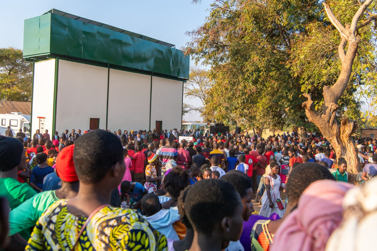 يخدم بعض أشد المناطق معاناةً من شُحِّ المياه  رابطة العالم الإسلامي تدشِّن في مالاوي أحد أكبر مشروعاتها للمياه في أفريقيا