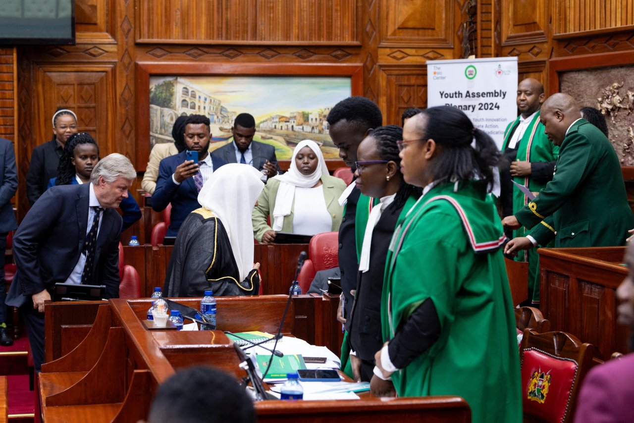 الأمين العام لرابطة العالم الإسلامي ضيفُ شرفٍ في "منتدى شباب إفريقيا".. وضيفًا على برلمان الشباب في كينيا