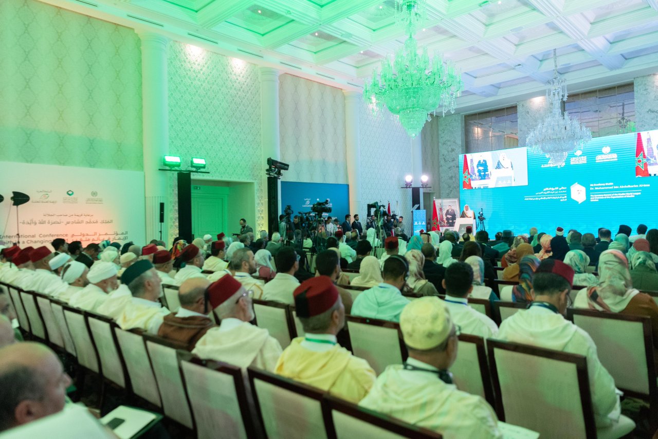 برعاية جلالة ملك المغرب وبتعاون بين رابطة العالم الإسلامي والرابطة المحمدية لعلماء المغرب   د. العيسى يدشن المؤتمر الدولي "الايمان في عالم متغير"